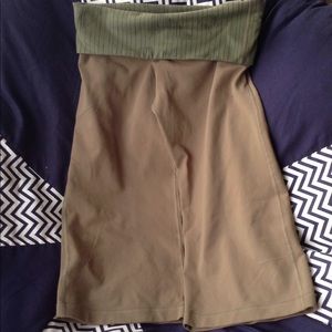 Lululemon Wide Leg Crops in Olive Green Sz 4