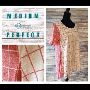 NWT Medium Peachy Pink and White LLR Perfect Tee