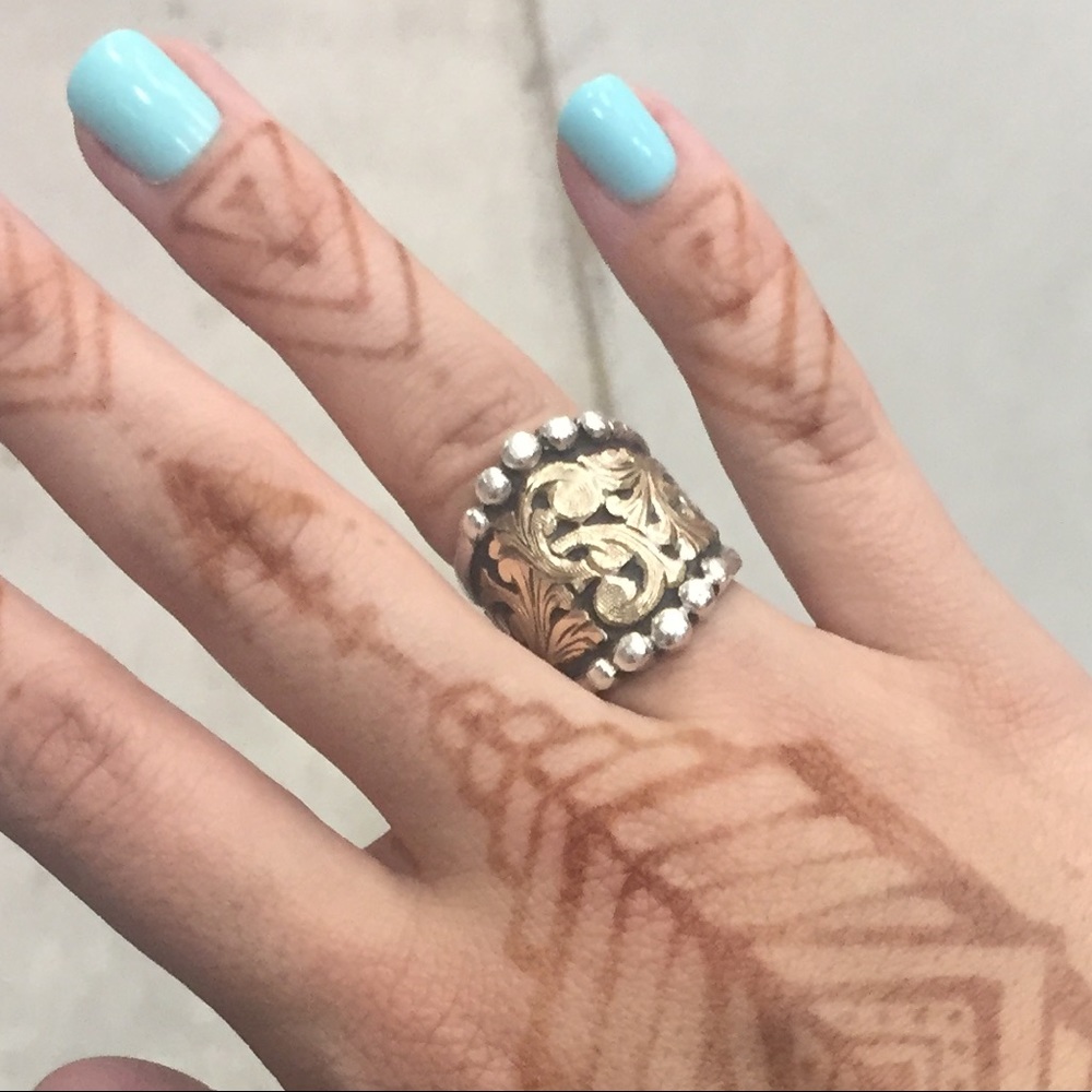 Hyo Silver ring