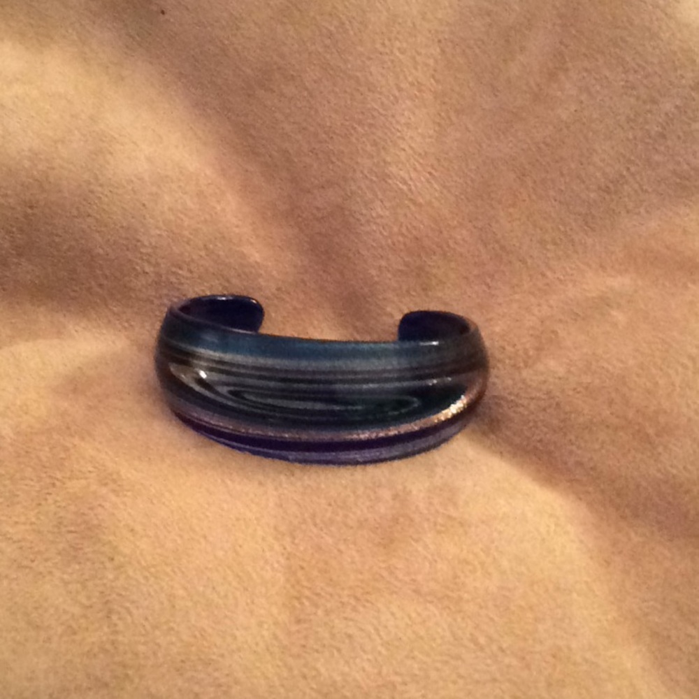 Glass bracelet