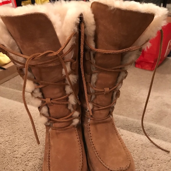 UGG Boots - Picture 2 of 5