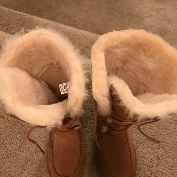 UGG Boots - Picture 5 of 5