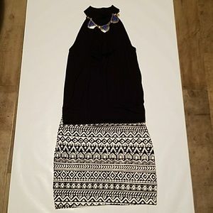 EUC Black and White Patterned Skirt