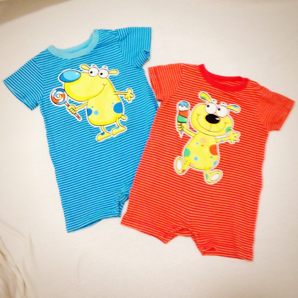 🍭Twin rompers! Cute!