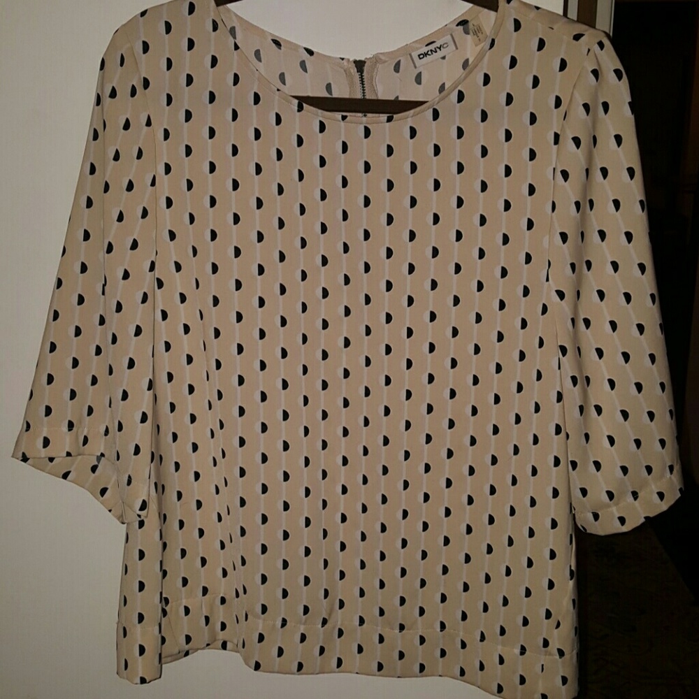Super cute DKNY blouse