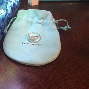 Return to Tiffany Heart Signet Ring