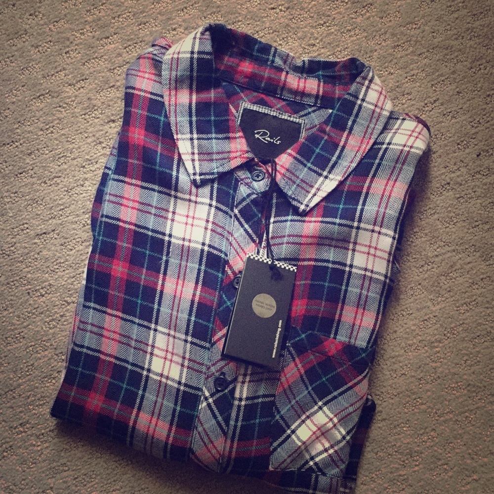 🧚🏻‍♀️NEW YEAR SALE🧚🏻‍♀️ Rails Button Down