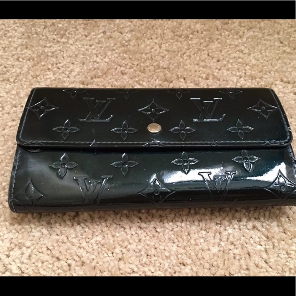 Louis Vuitton Sarah Vernis Long Wallet