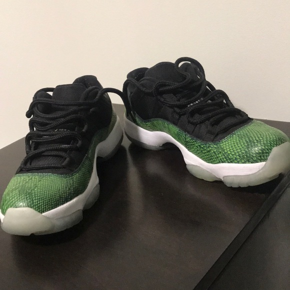 Jordan 11 Retro Snake Skins(Green) - Picture 2 of 4