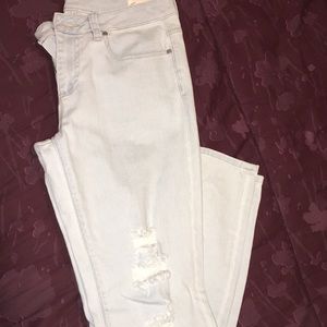 Turo by Vince Camuto Light Denim Wash Jeans