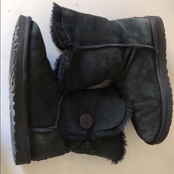 Bailey Button Black Ugg Boots size 8 - Picture 2 of 5