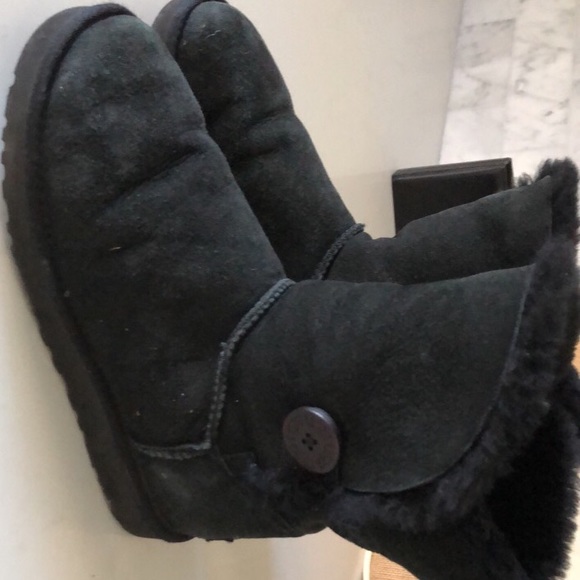 Bailey Button Black Ugg Boots size 8 - Picture 3 of 5