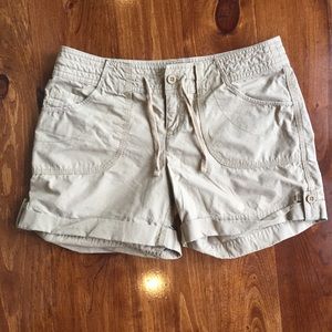 Women's North Face Khaki Shorts Tan Size 6
