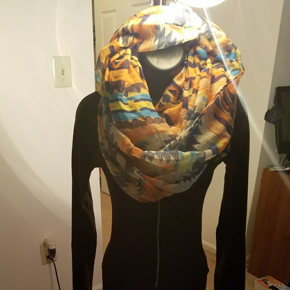 Stylish infinity scarf