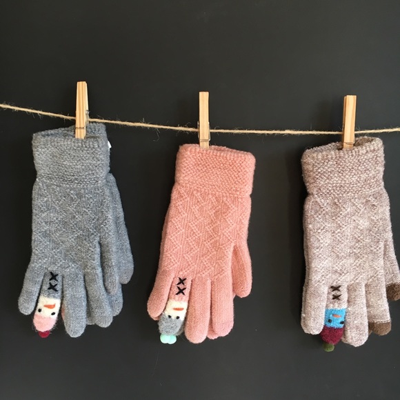 NWT Cozy Stretch Knit Gloves - Picture 2 of 6