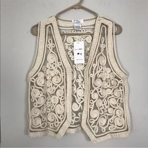 Women’s LISA Mesh Crochet Swirl Pattern Vest Sz M