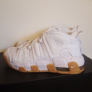 Nike Air Uptempo