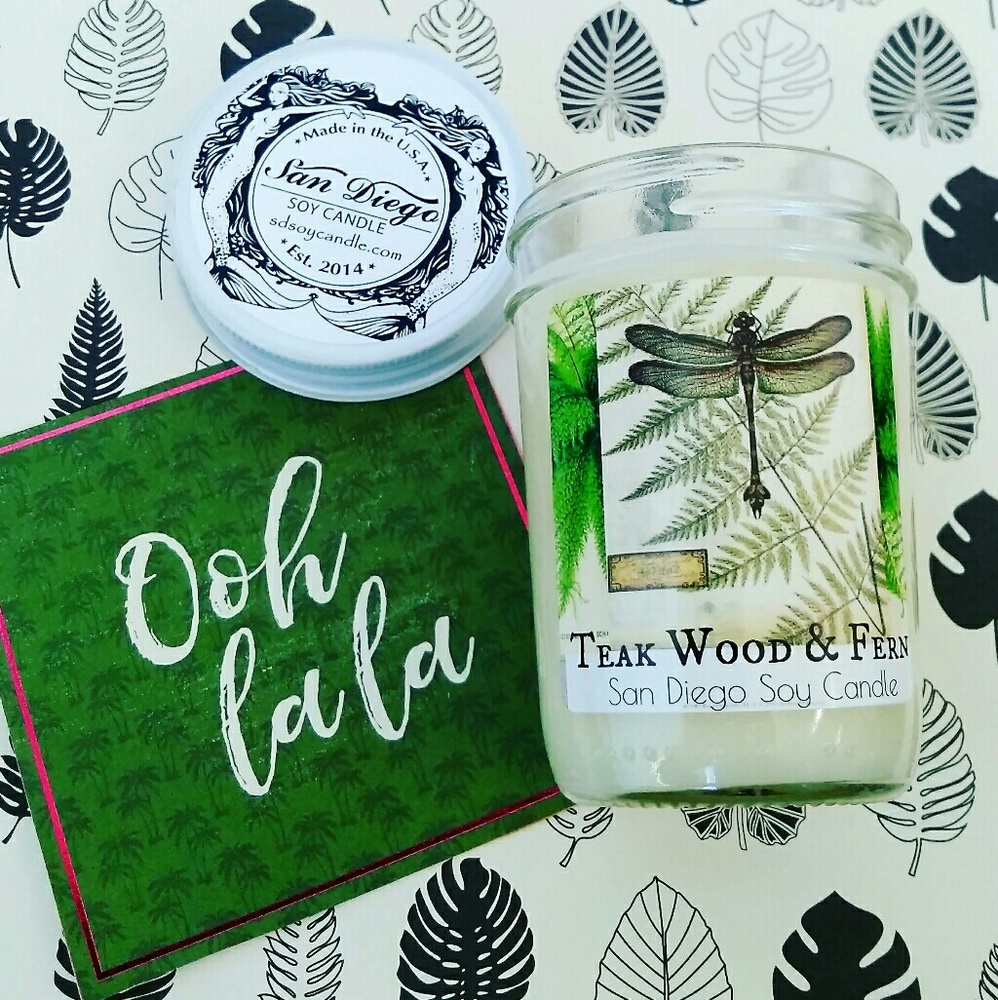Teak Wood & Fern 8 oz soy candle