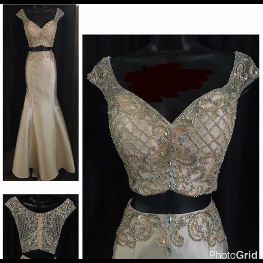 Gorgeous dress