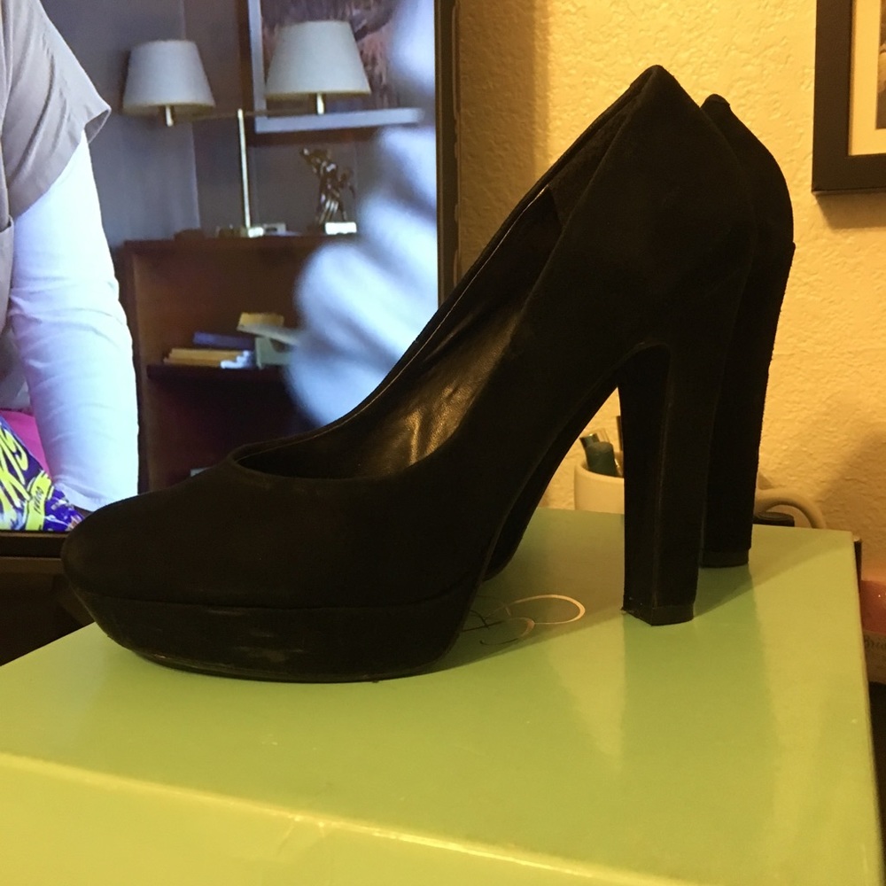 Jessica Simpson - Black pump - Size: 7