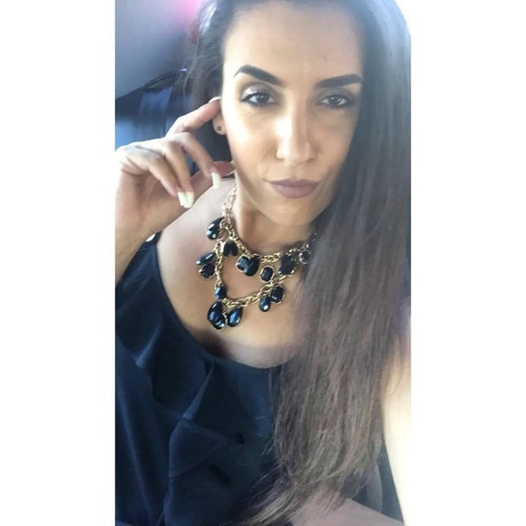 Meet Your Posher, Kristen! - Picture 3 of 4