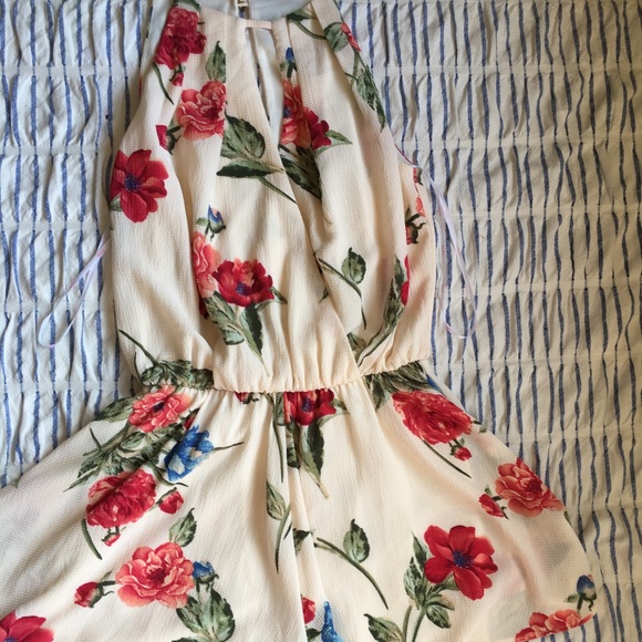 Romper - Picture 1 of 2