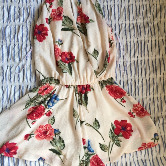 Romper - Picture 2 of 2