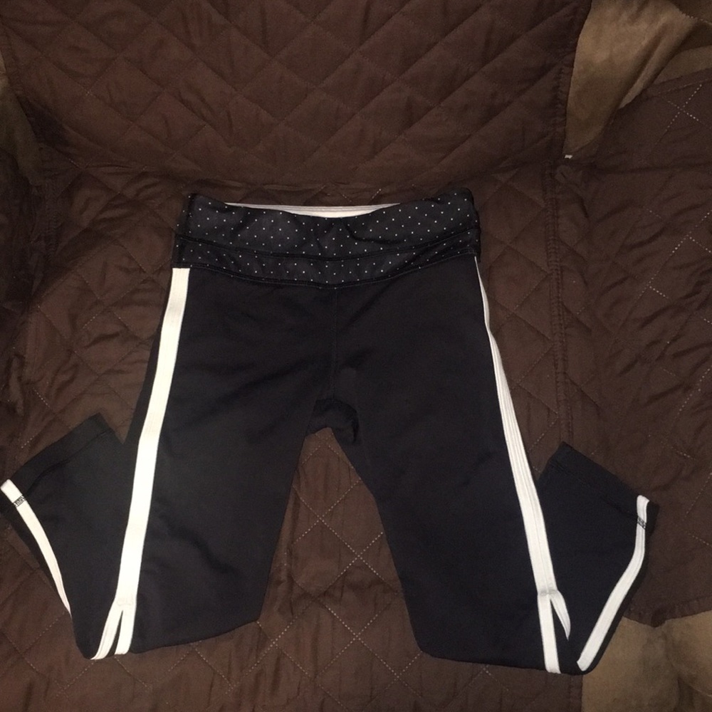 Lululemon workout capris