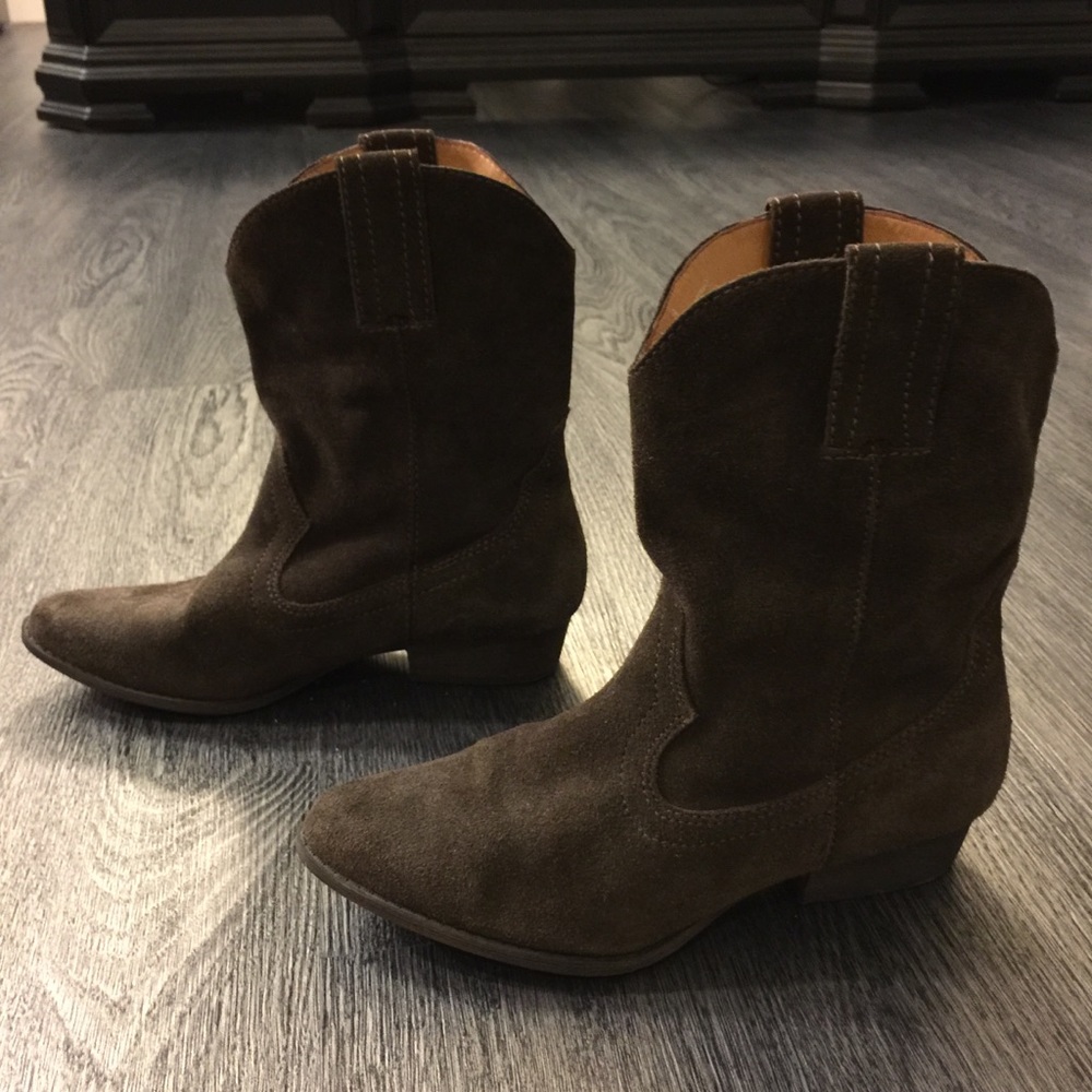 MISSIMO BROWN SUEDE COWBOY BOOTIE size 7.5