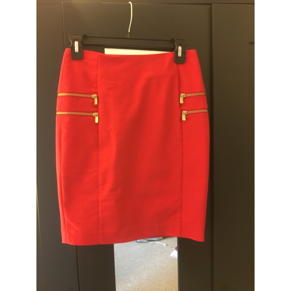 🚨🚨Cherry Red pencil skirt🚨🚨
