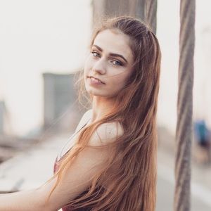 Meet your Posher, Mira