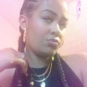 Meet your Posher, Cecilia