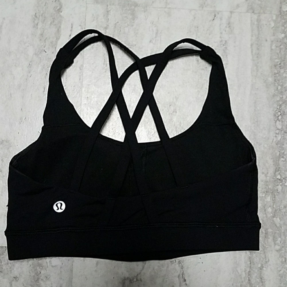 Lululemon sports bra size 4