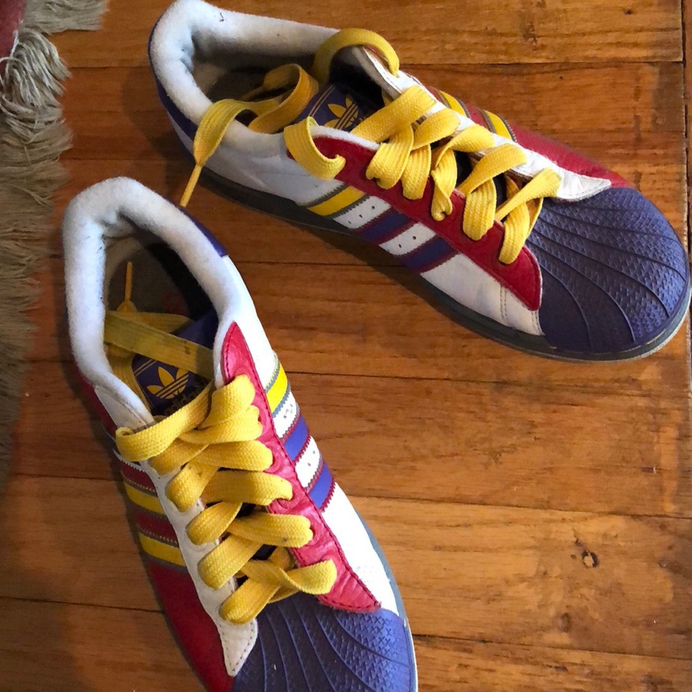 Super cool Adidas! - Picture 2 of 3