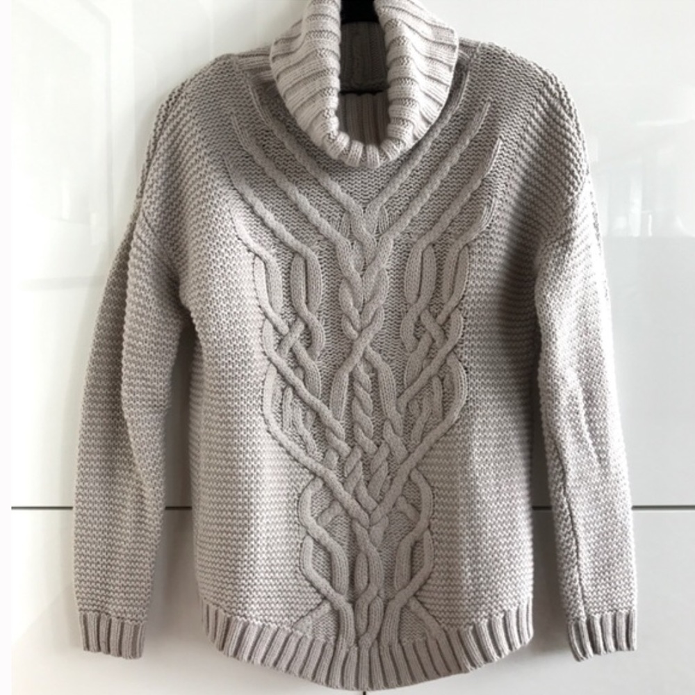 ISO! Tahari Sweater