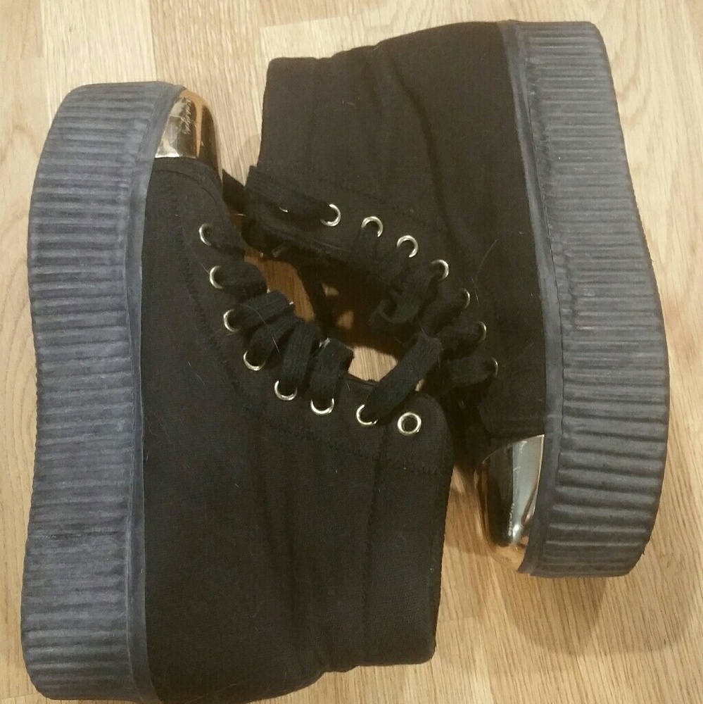 🎉Sale🎉Jeffrey Campbell gold toe creeper/platform