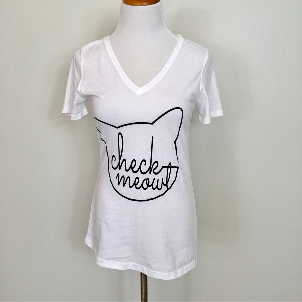 NWT Kitty cat check meowt graphic tee shirt