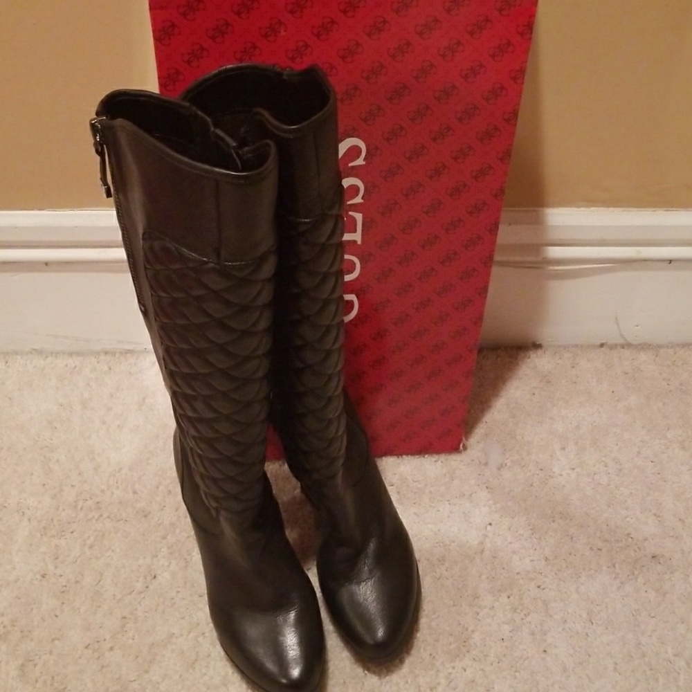 Guess Black knee high shoe boots *Winter ready*