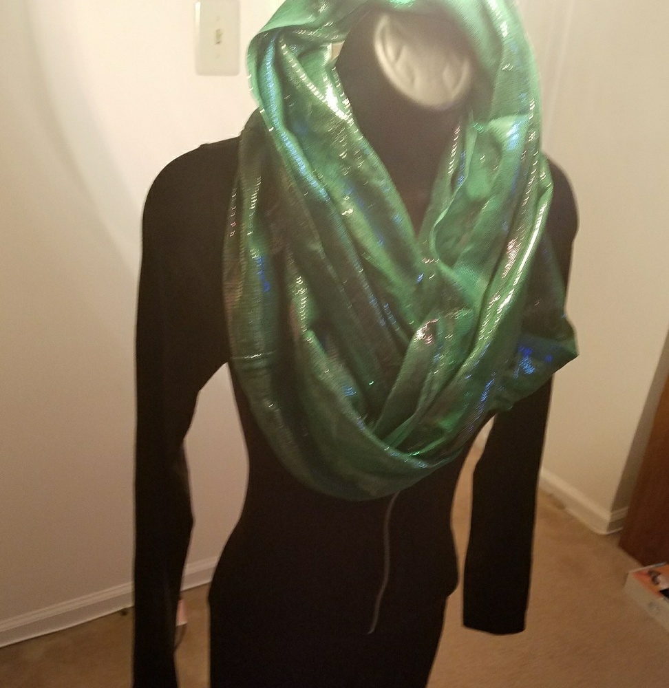Saint Pattys Day ..Infinity scarf😎