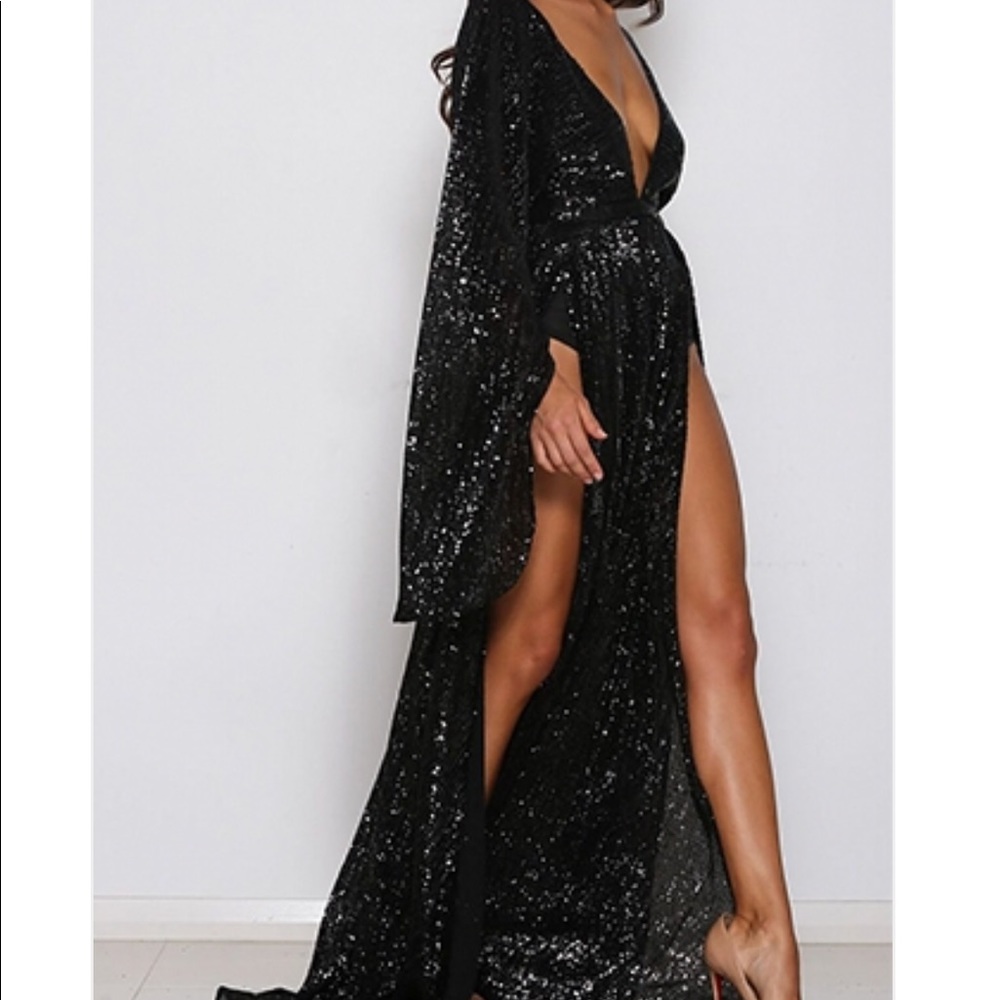 Extra-long bell sleeves sequin maxi dress.