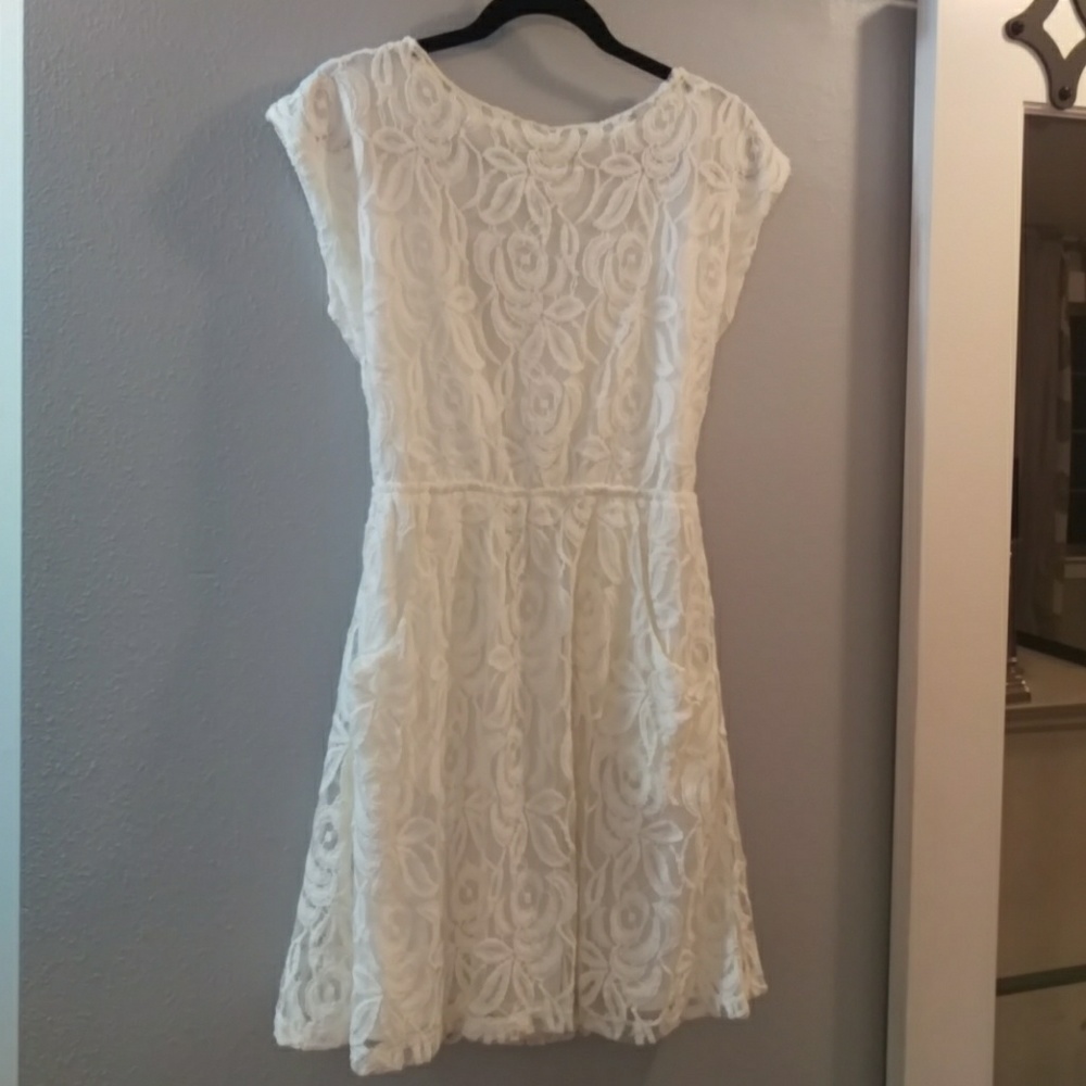 Lace dress