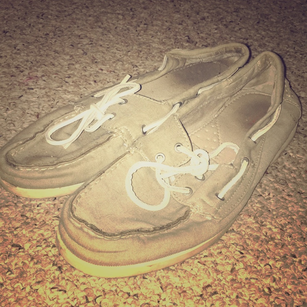 Sperry type shoes