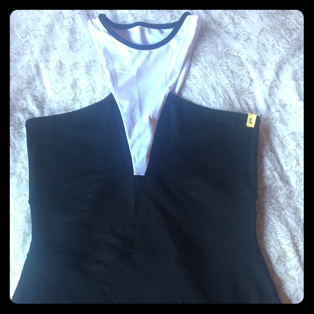 Port de Bras Tari Tank S white and black
