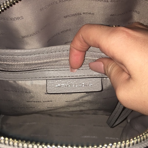 Back pack/ purse - Picture 2 of 6