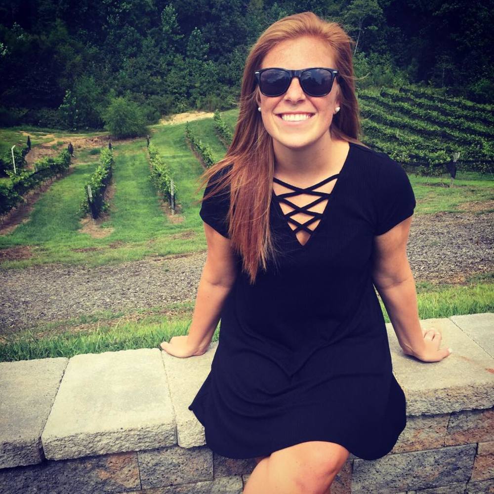 Meet your Posher, Lauren