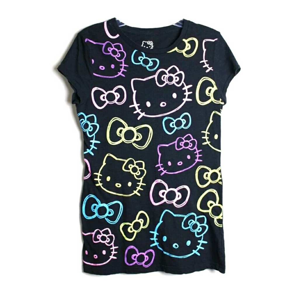 3/$25 !!SALE!! Hello kitty by sanrio graphic top