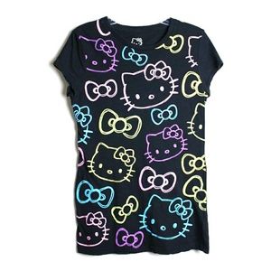 3/$25 !!SALE!! Hello kitty by sanrio graphic top