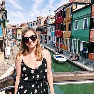 Meet your Posher, Ashley