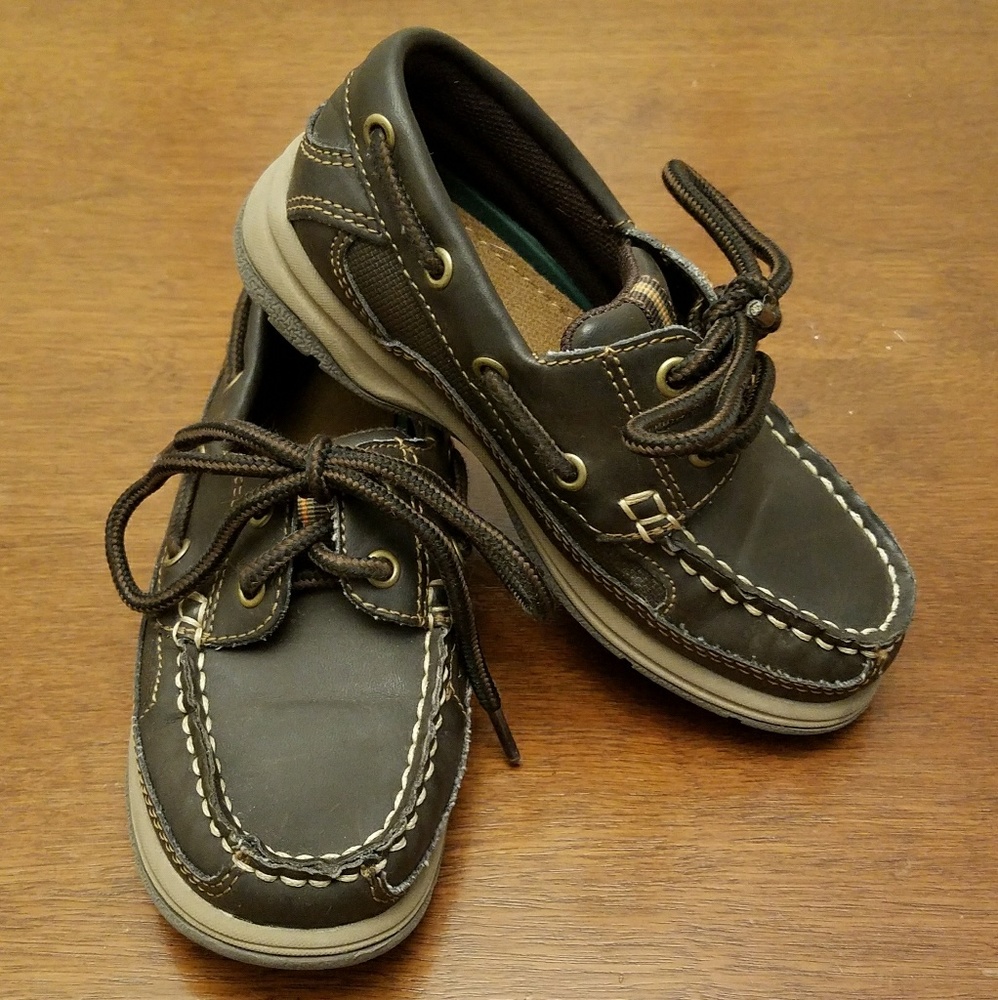 Bass boys loafers
