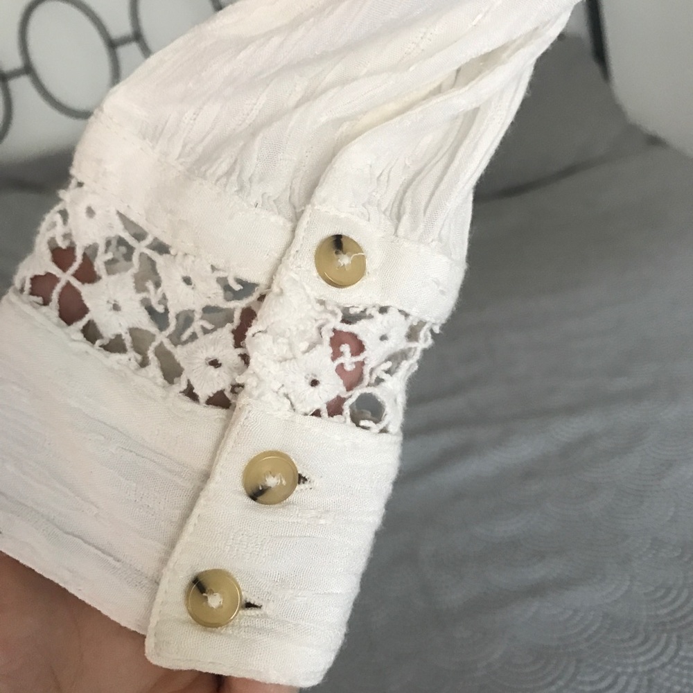 🌺SALE🌺Free People oversized lace blouse - Picture 3 of 5
